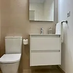 Beautiful Brand New - Side Apartment *