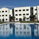 Beautiful Brand New - Side Apartment